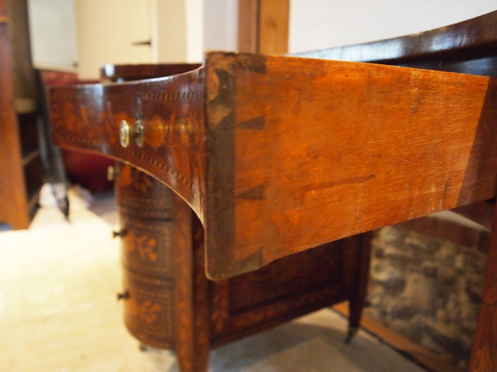 Desk fine stunning Edwards & Roberts Victorian kidney shaped c1870 View IX