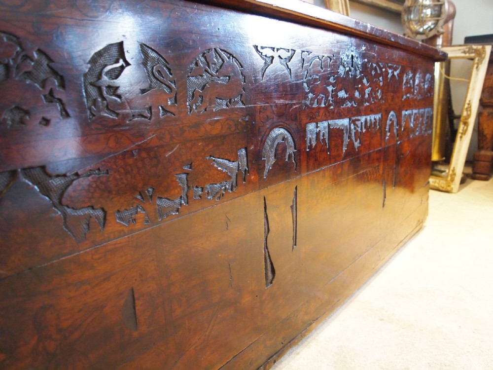 Chest trunk coffer rare Cypress wood Italian 16th Century c1580 View VII