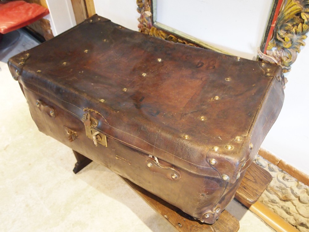 Suitcase trunk Leather Victorian by Reeves & Smith Bristol c1880 View XIII