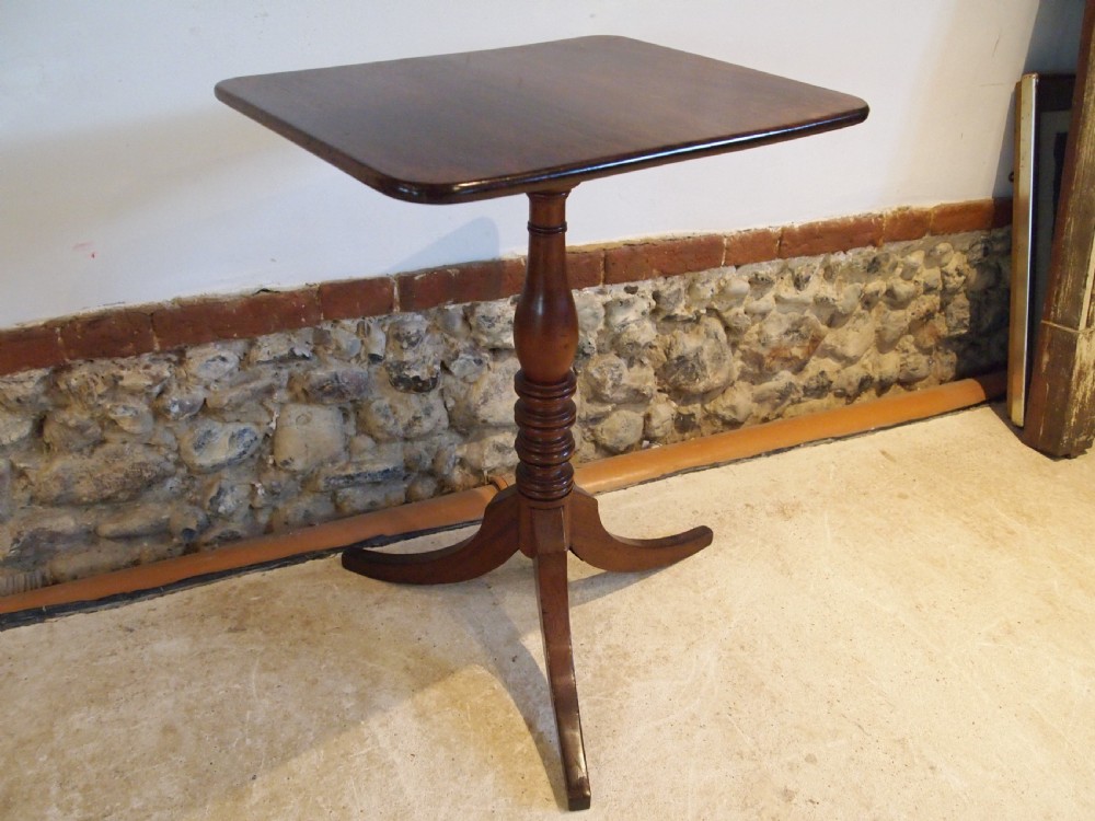 Table fine George III Cuban Mahogany side hall lamp wine c1790