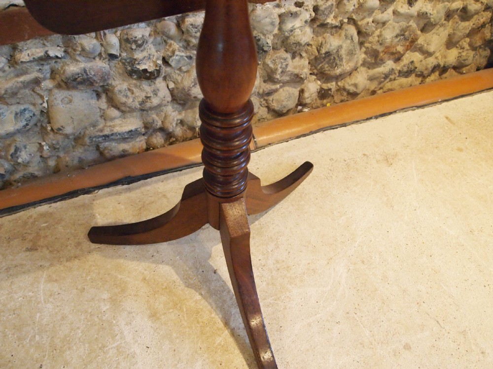 Table fine George III Cuban Mahogany side hall lamp wine c1790 View V