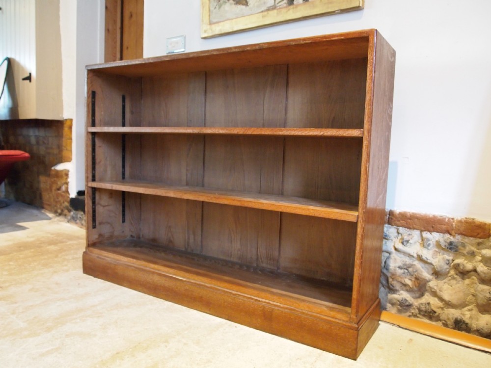 Bookcase quarter sawn Oak attri Heals c1900 View VII