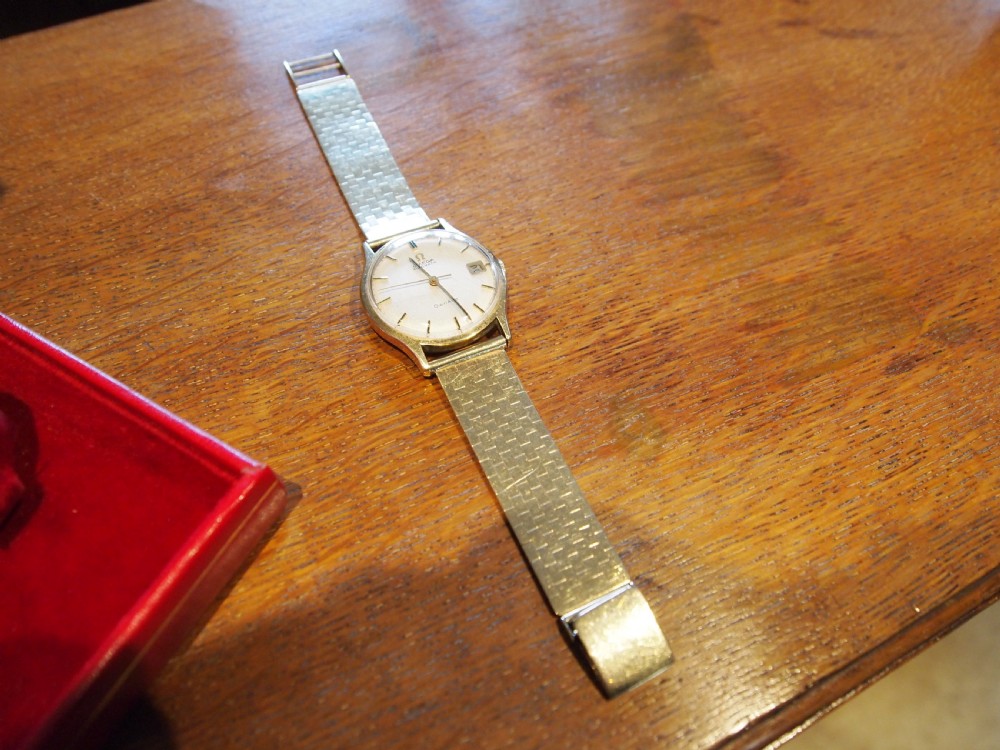 Watch Omega Geneve date solid 9ct Gold stunning rare bracelet c1960 View IX