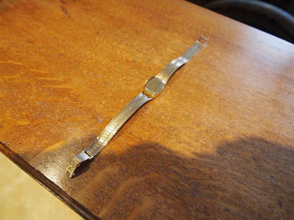 Watch ladies Omega solid 9ct Gold c1960 View VII