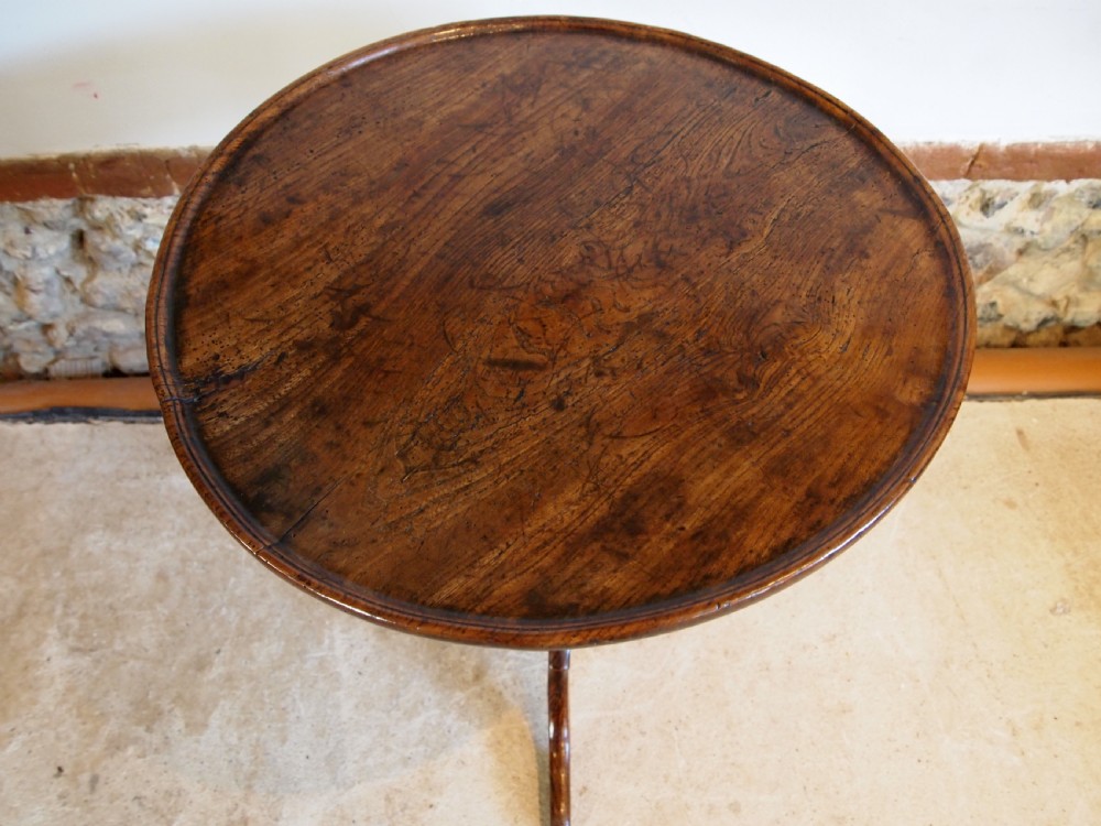 Table very rare George II Elm wine side lamp c1740 View II
