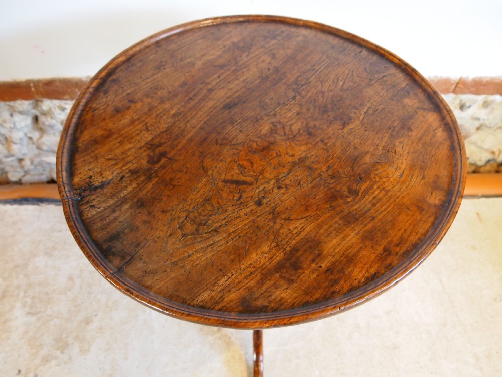 Table very rare George II Elm wine side lamp c1740 View XII