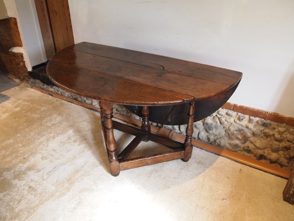 Table rare Welsh Oak 17th century drop leaf c1680 View V