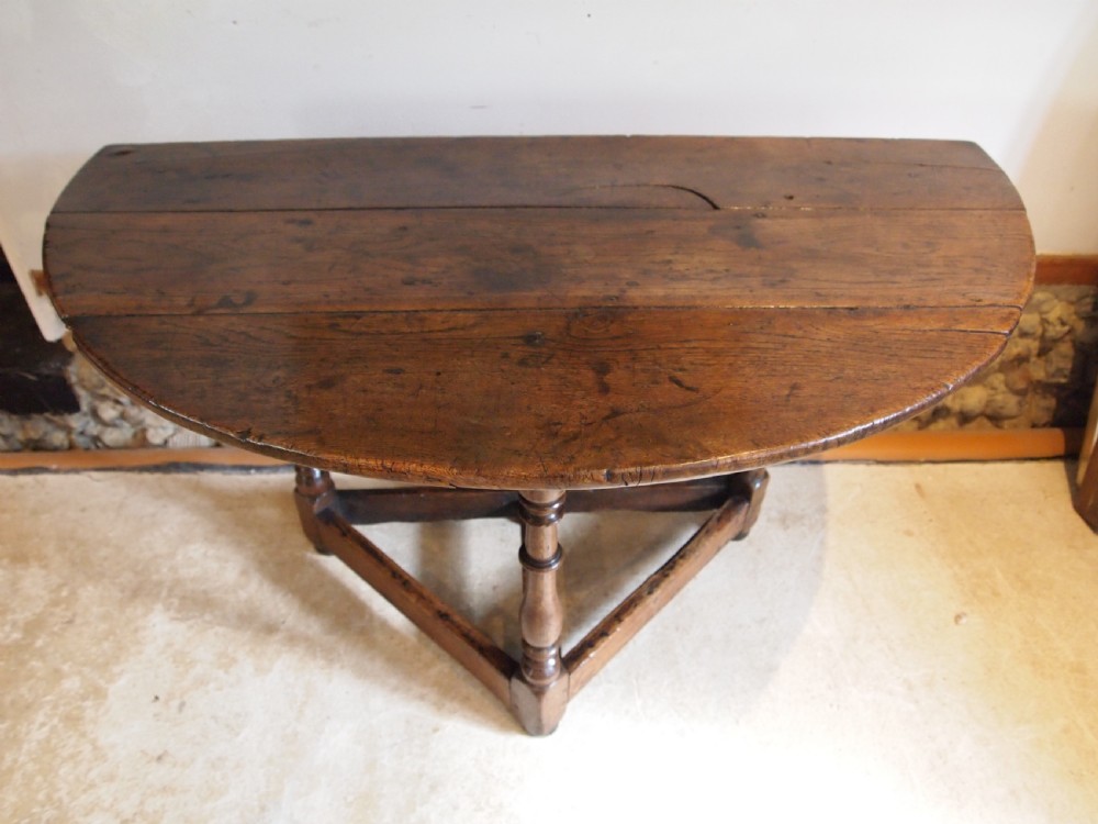 Table rare Welsh Oak 17th century drop leaf c1680 View VI