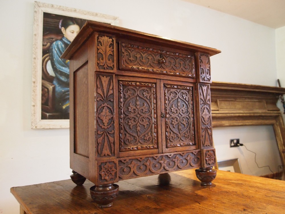 Chest of drawers rare Victorian Oak Arts and Crafts Collectors c1880 View IV