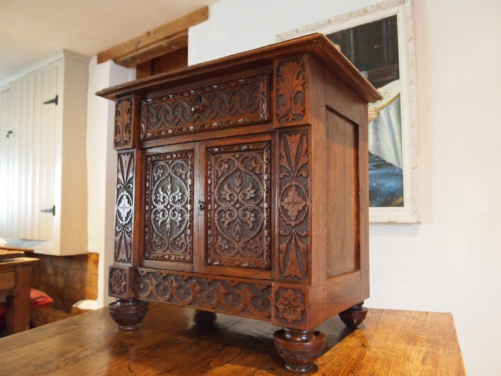 Chest of drawers rare Victorian Oak Arts and Crafts Collectors c1880 View VII