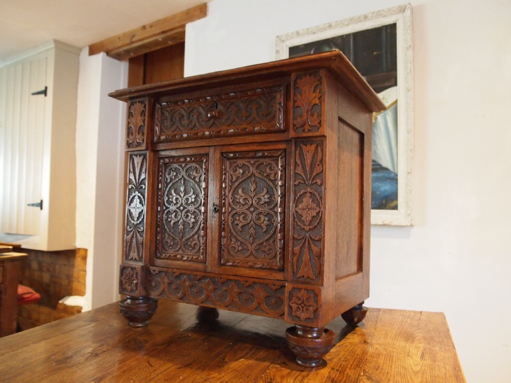 Chest of drawers rare Victorian Oak Arts and Crafts Collectors c1880 View X