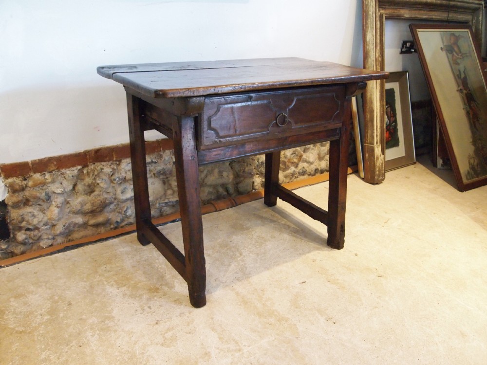 Table stunning rare Spanish Walnut 18th century side hall lamp c1750 View VI
