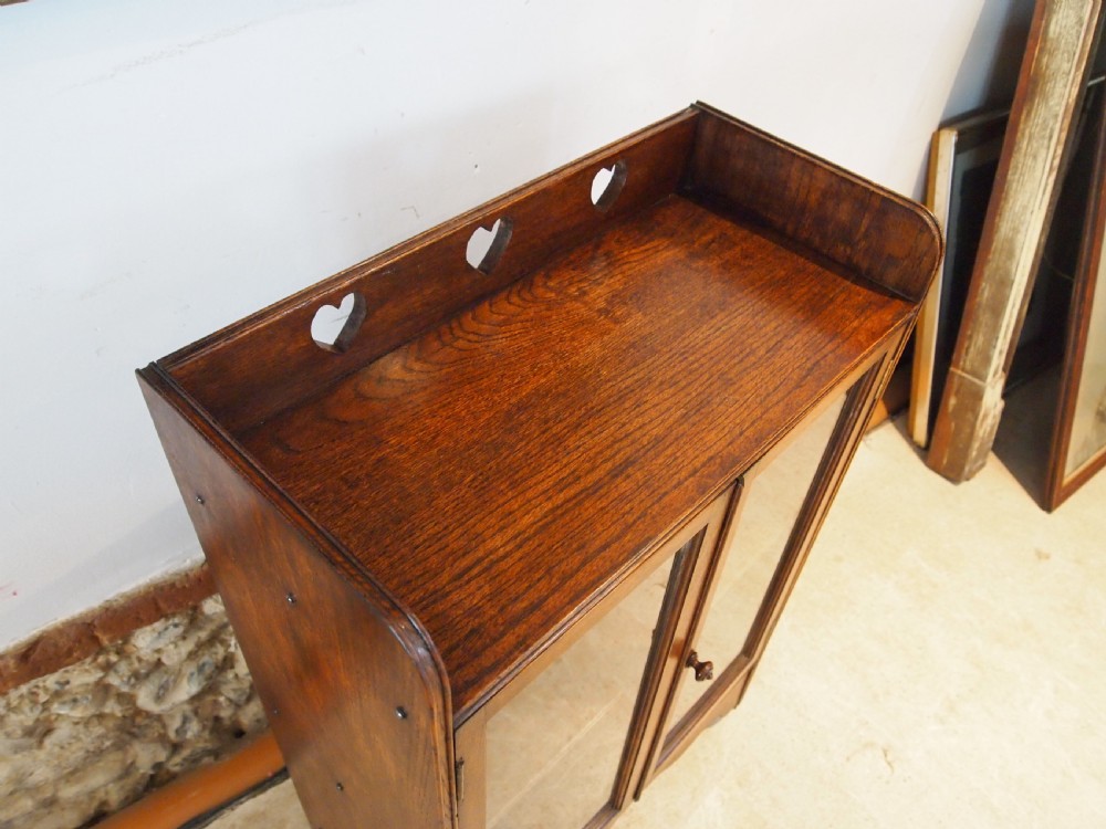 Bookcase display Arts and Crafts Oak c1900 View II