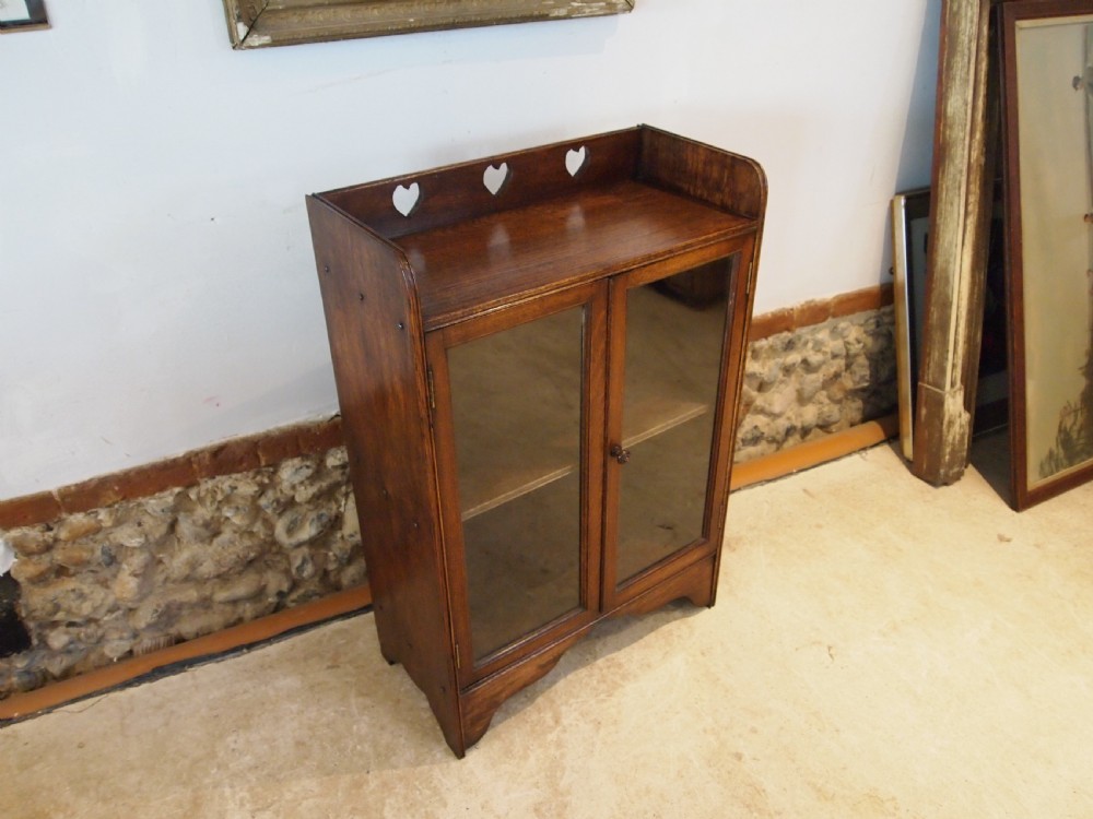 Bookcase display Arts and Crafts Oak c1900 View VI