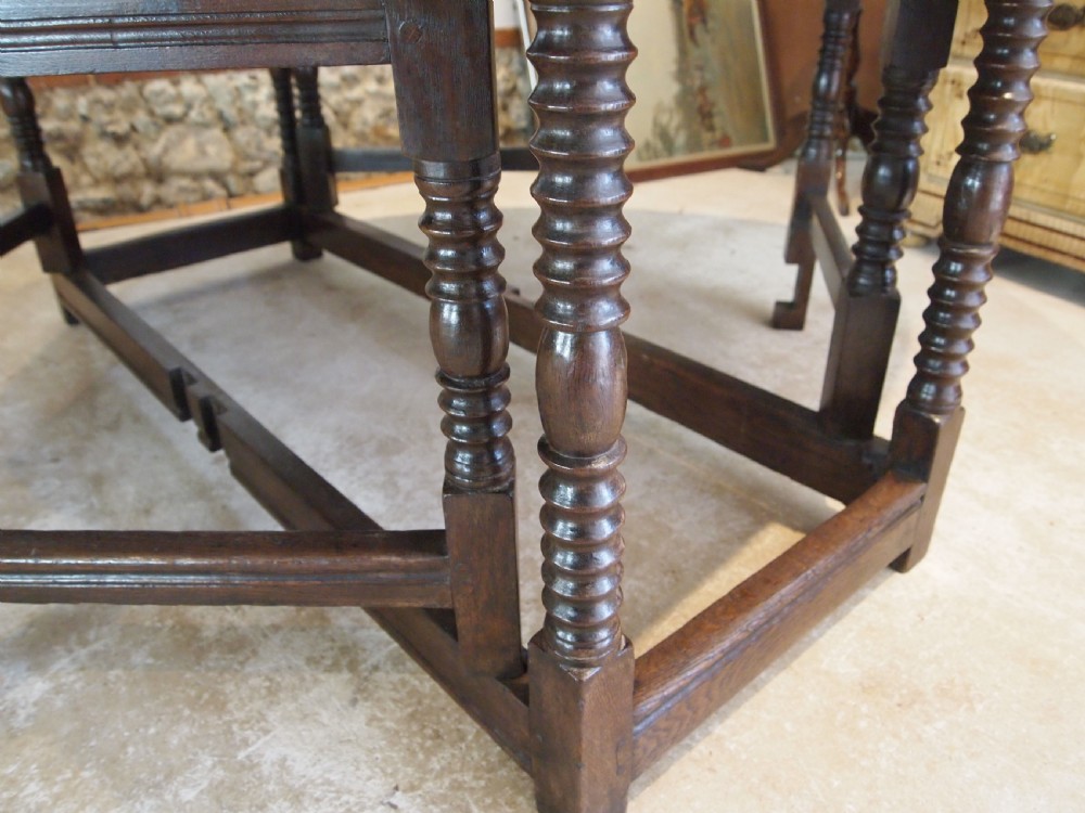 Table large Oak gateleg 18th century and later seats 8 c1700 View VII