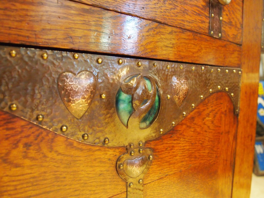 Sideboard dresser outstanding Arts and Crafts Oak Wolfe and Hollander c1900 View III