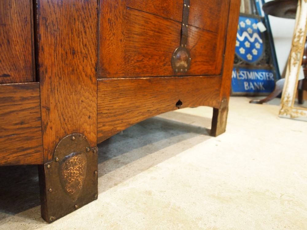 Sideboard dresser outstanding Arts and Crafts Oak Wolfe and Hollander c1900 View XIV