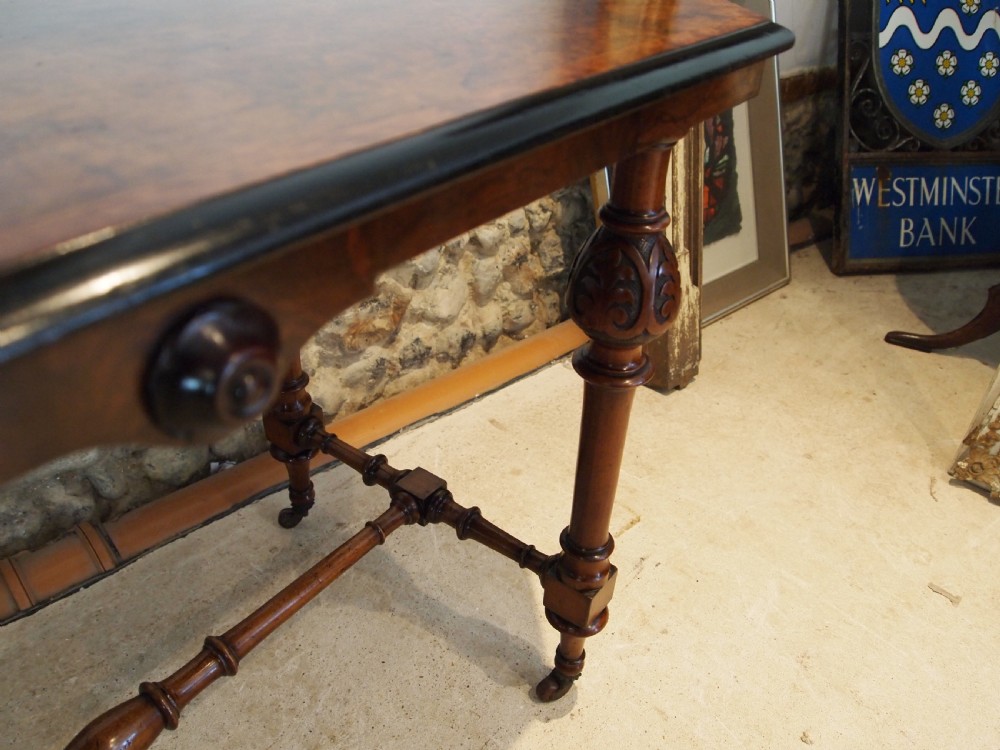 Table stunning Victorian burr Walnut sofa side hall lamp c1870 View VIII