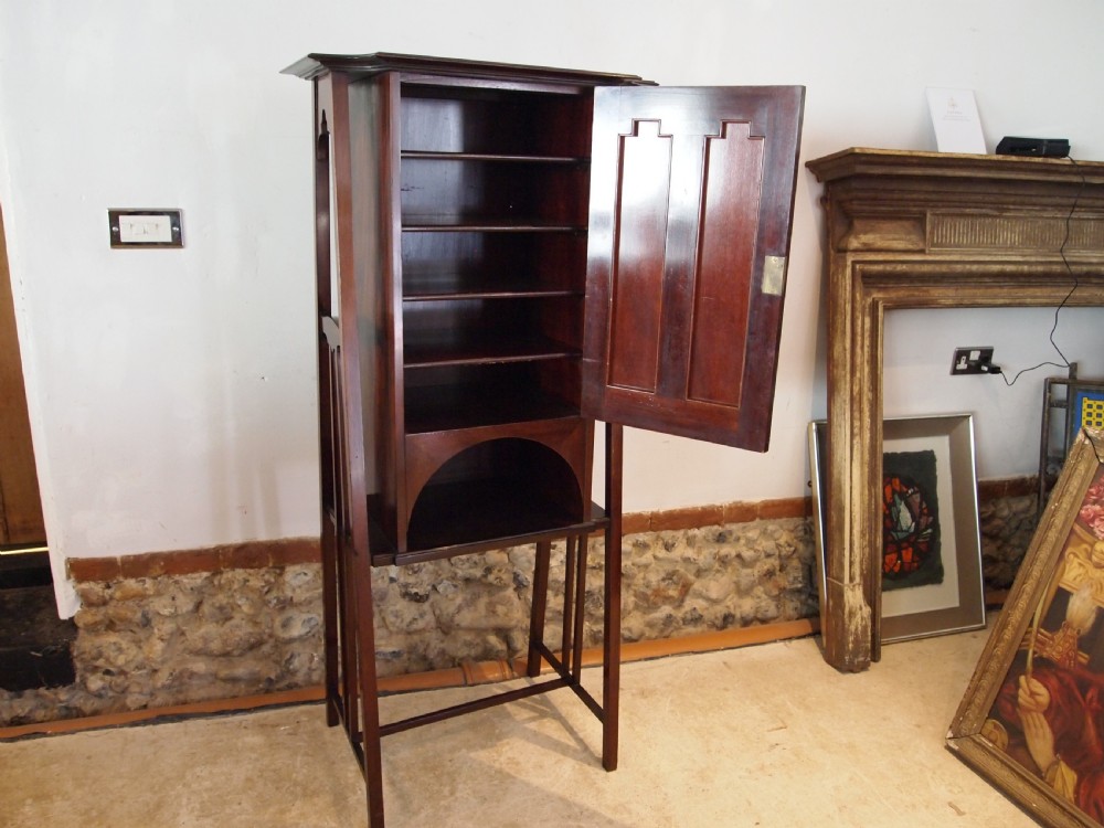 Cabinet Arts and Crafts Walnut Art Nouveau Shapland and Petter c1900 View VII