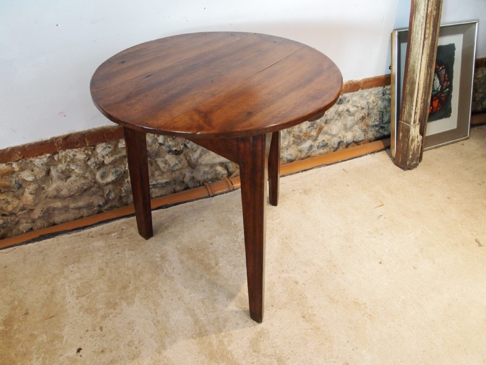 Table rare Victorian Cherry cricket or tavern table c1850 View IV