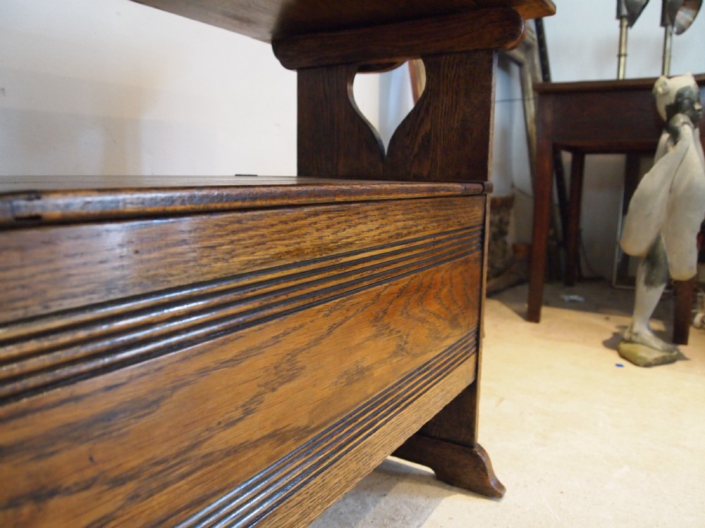 Monks bench Arts and Crafts Oak Liberty & Co c1907 View VI
