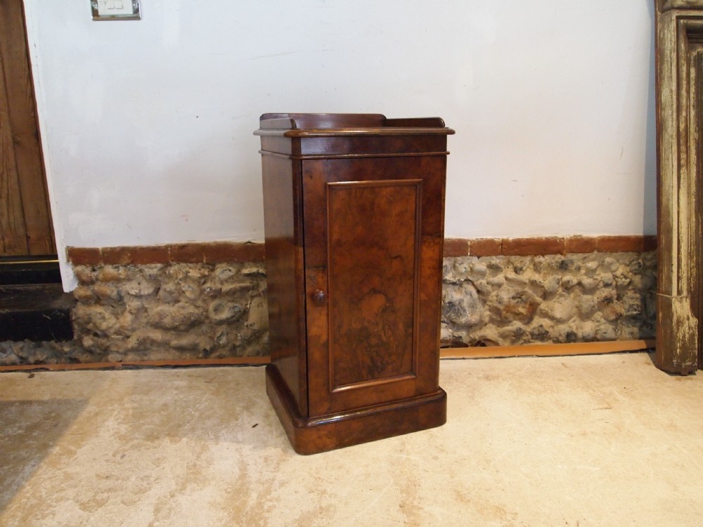 Bedside cabinet cupboard fine Burr Walnut Victorian c1860 View XI