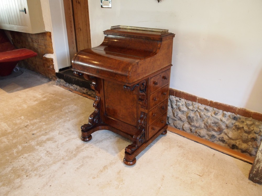 Davenport desk finest quality Piano top Burr Walnut c1860