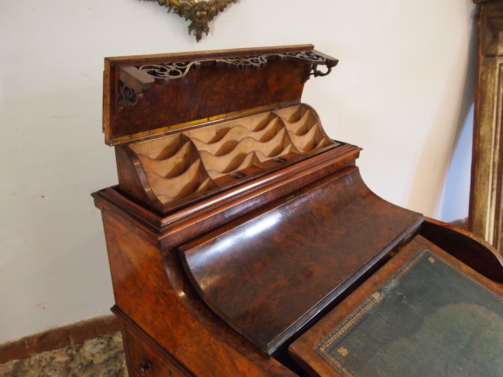 Davenport desk finest quality Piano top Burr Walnut c1860 View III