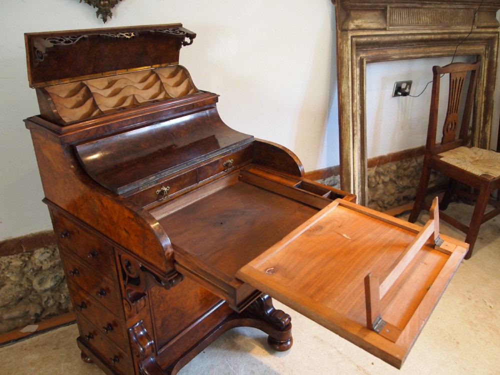 Davenport desk finest quality Piano top Burr Walnut c1860 View V