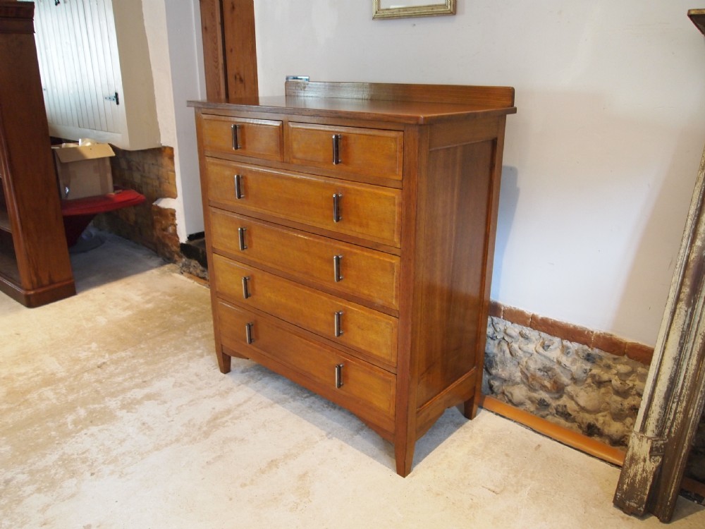 Chest of drawers fine Art Deco Oak manner of Heals c1920 View X