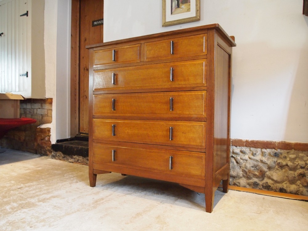 Chest of drawers fine Art Deco Oak manner of Heals c1920 View XI