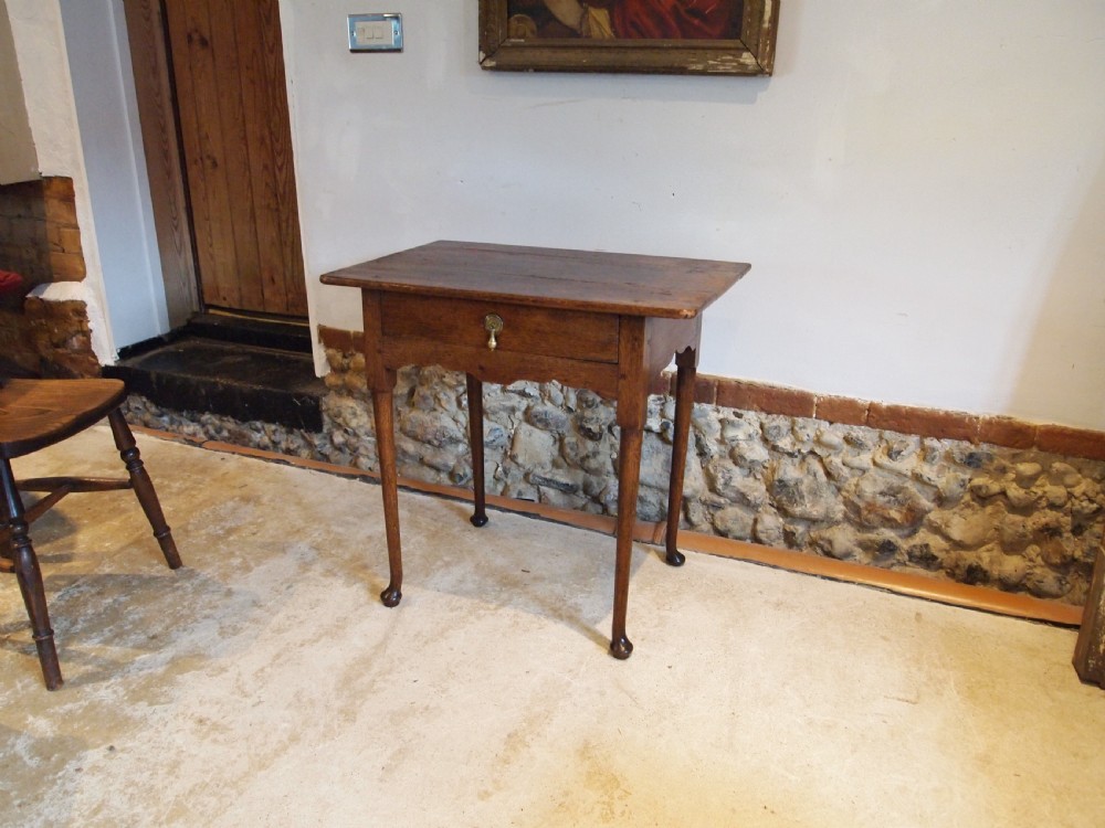 Table hall lamp side wonderful George II Oak lowboy c1740