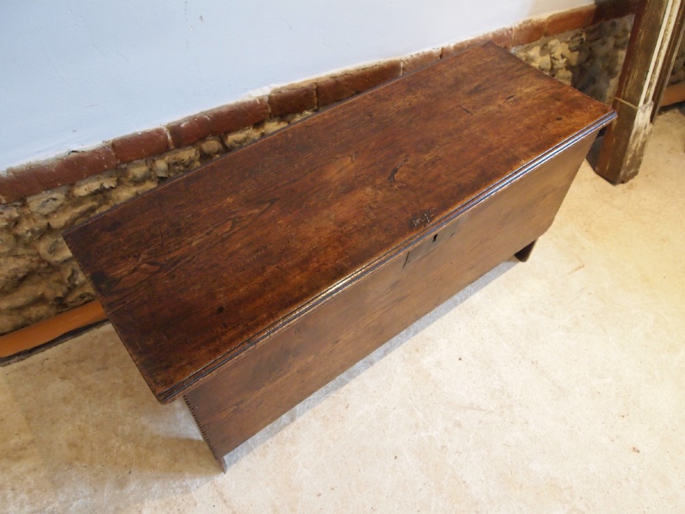 Coffer chest or trunk rare small six plank Elm 17th Century c1690 View VIII