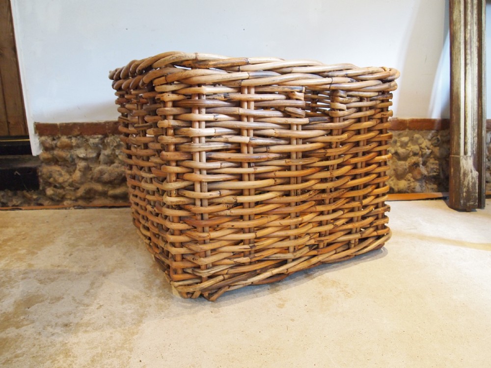 Log basket large country house c1930 View VIII