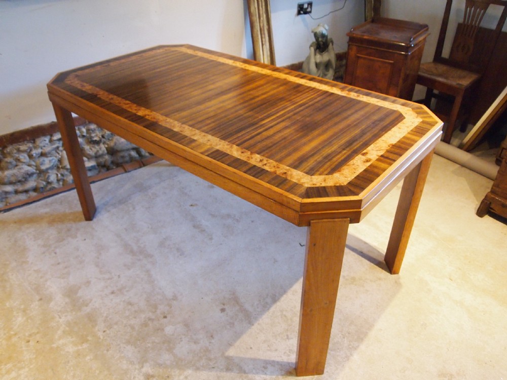 Table stunning Art Deco Walnut dining table c1925 View IV