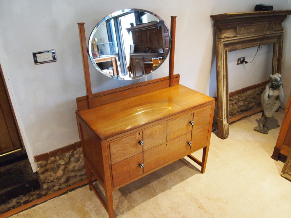 Bedroom suite 3 piece Bath Cabinet Makers Oak Art Deco c1930 View XI