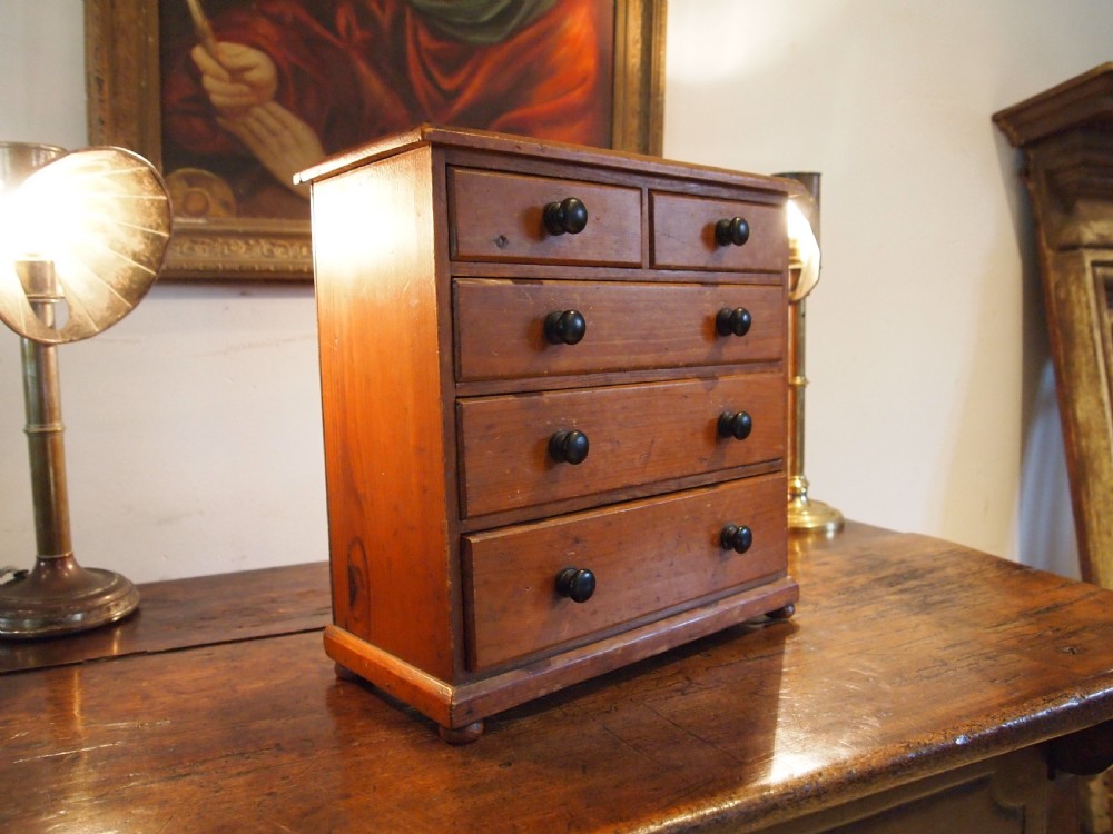 Chest of drawers miniature Victorian Apprentice chest Pine C1880 View VII