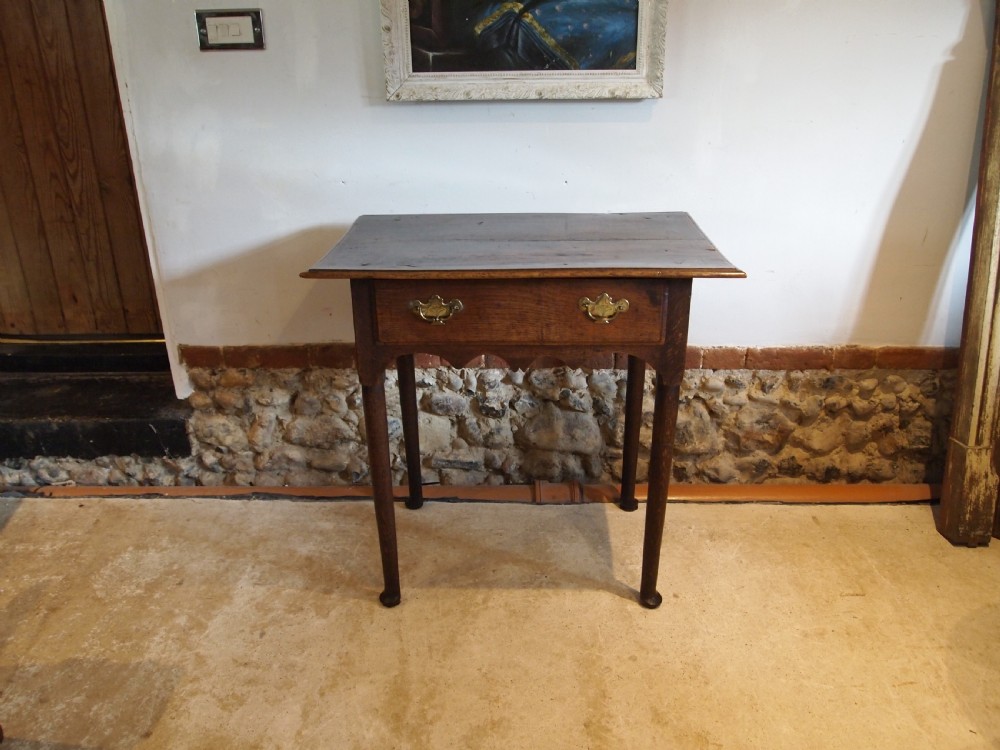 Table lowboy beautiful George II Oak c1750