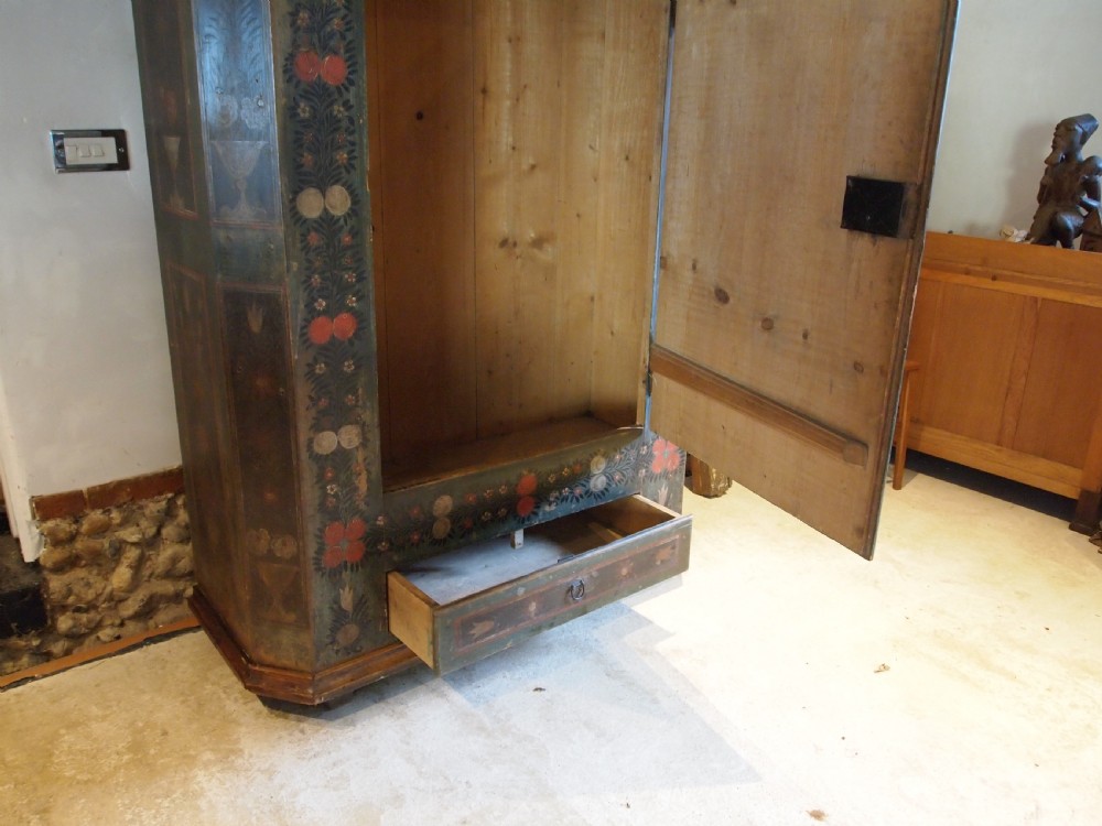 Cupboard pantry or wardrobe European large original paint c1850 View XI