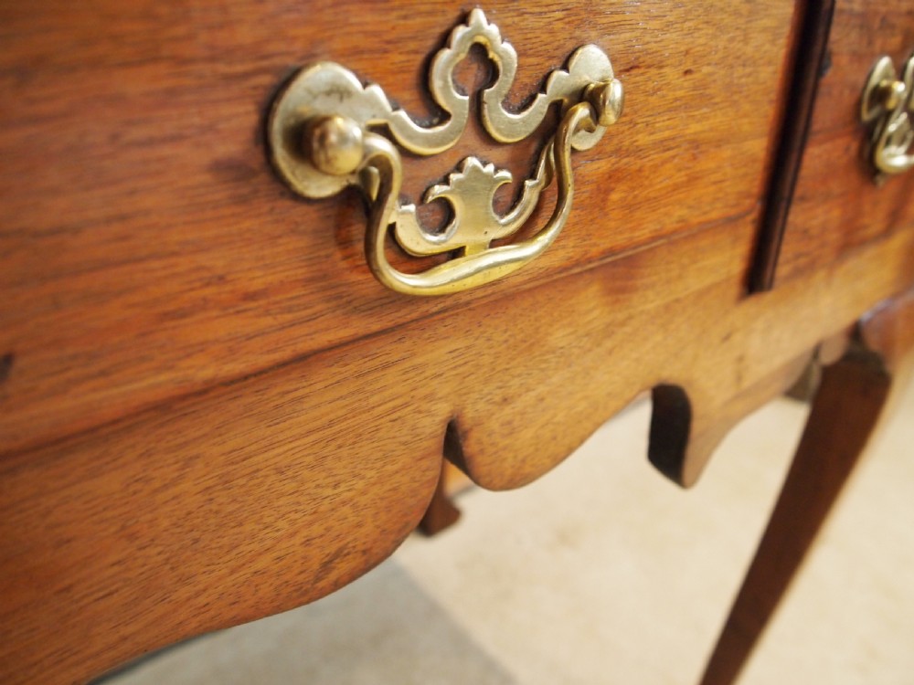 Table lowboy rare George III Solid Walnut c1780 View III