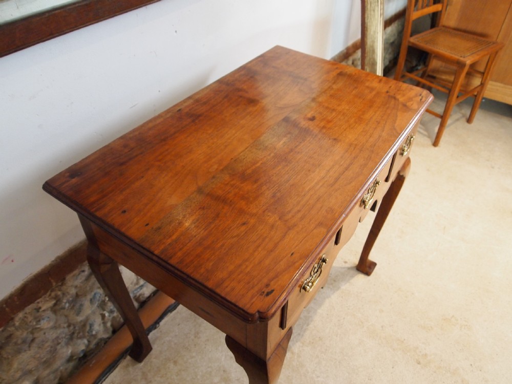 Table lowboy rare George III Solid Walnut c1780 View VII