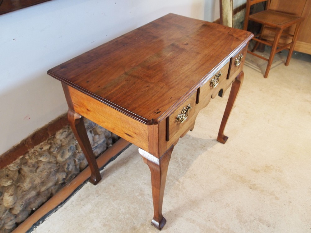 Table lowboy rare George III Solid Walnut c1780 View VIII