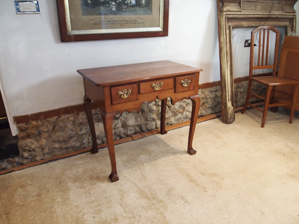 Table lowboy rare George III Solid Walnut c1780 View XII