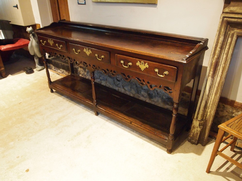 Dresser sideboard stunning Welsh Oak c1780 View XV