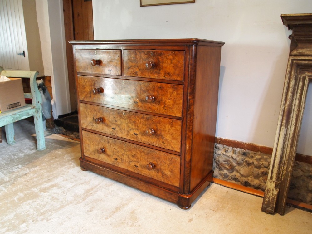 Chest of drawers fine Burr Walnut Victorian c1860