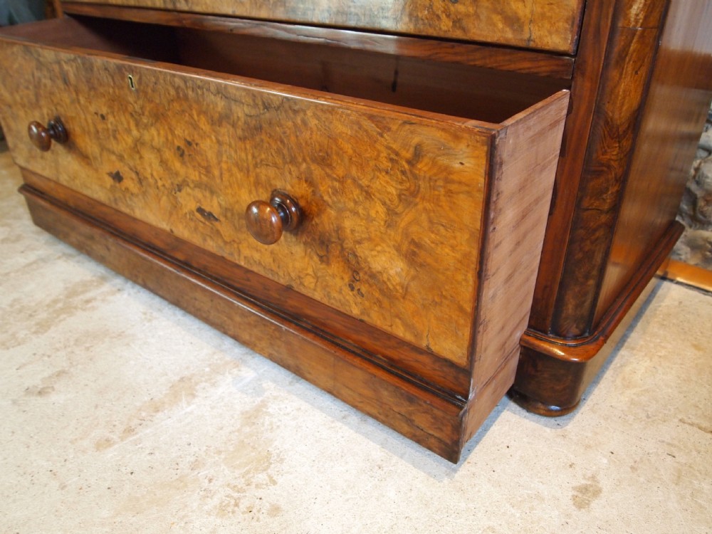 Chest of drawers fine Burr Walnut Victorian c1860 View IX