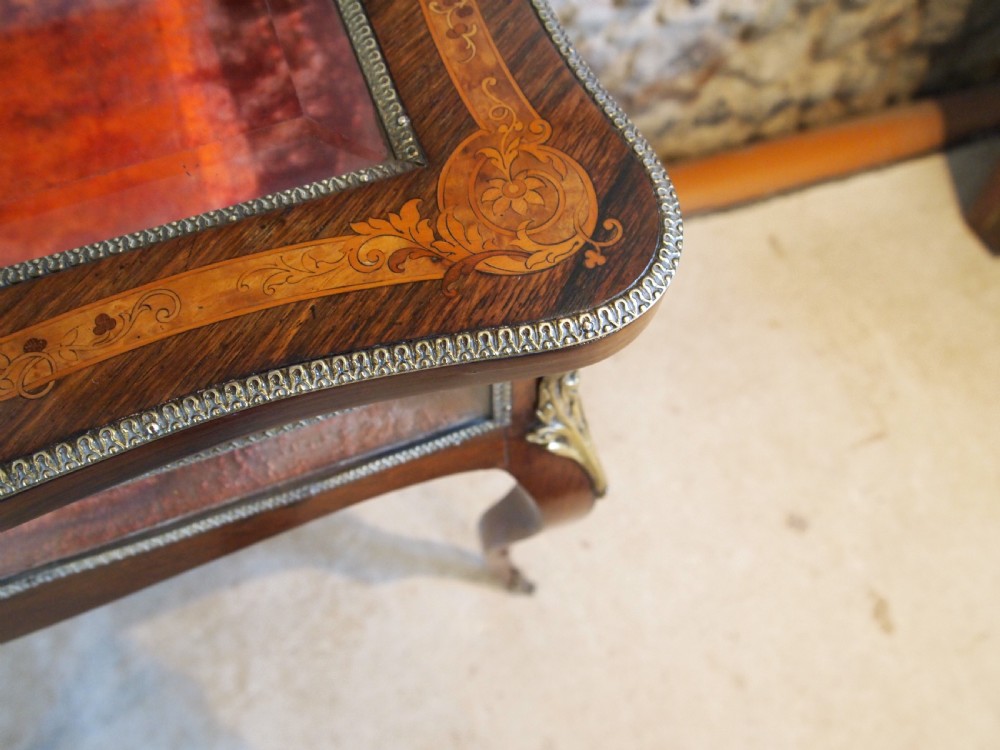 Table bijouterie display fine French Rosewood c1870 View II