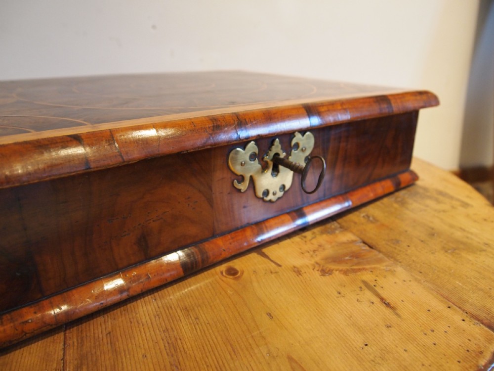 Box Rare 17th Century lace box Olive Oyster veneered c1690 View VII