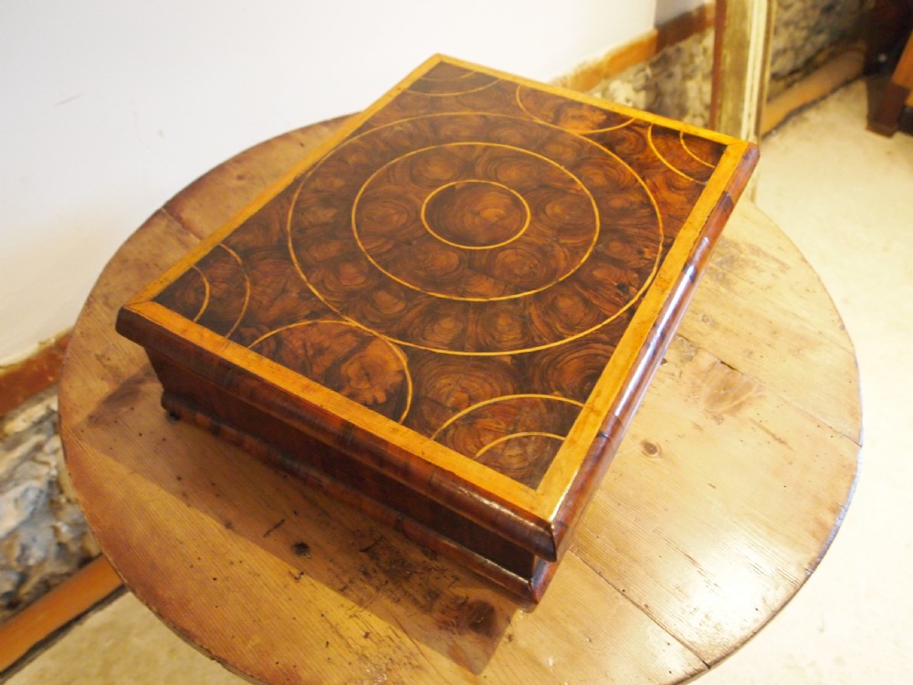 Box Rare 17th Century lace box Olive Oyster veneered c1690 View X