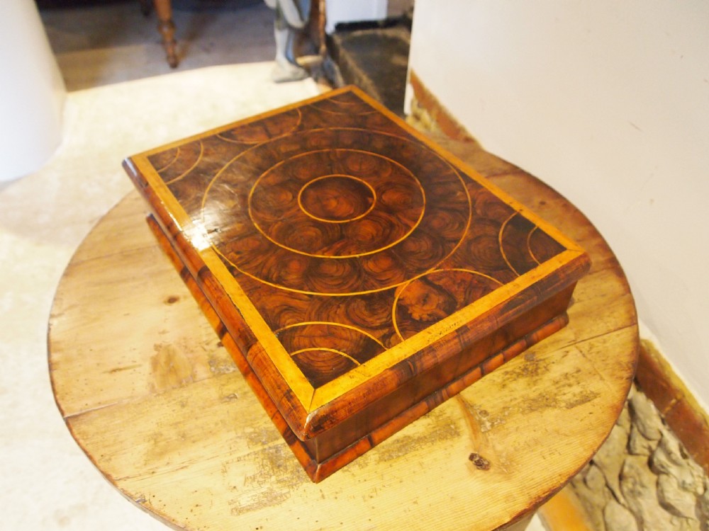 Box Rare 17th Century lace box Olive Oyster veneered c1690 View XI